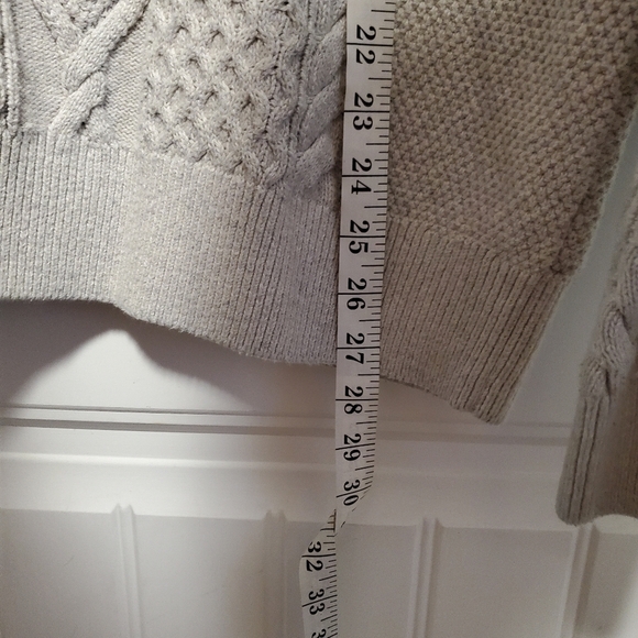Gap Grey Colorblock Sweater Size Large - Picture 4 of 7